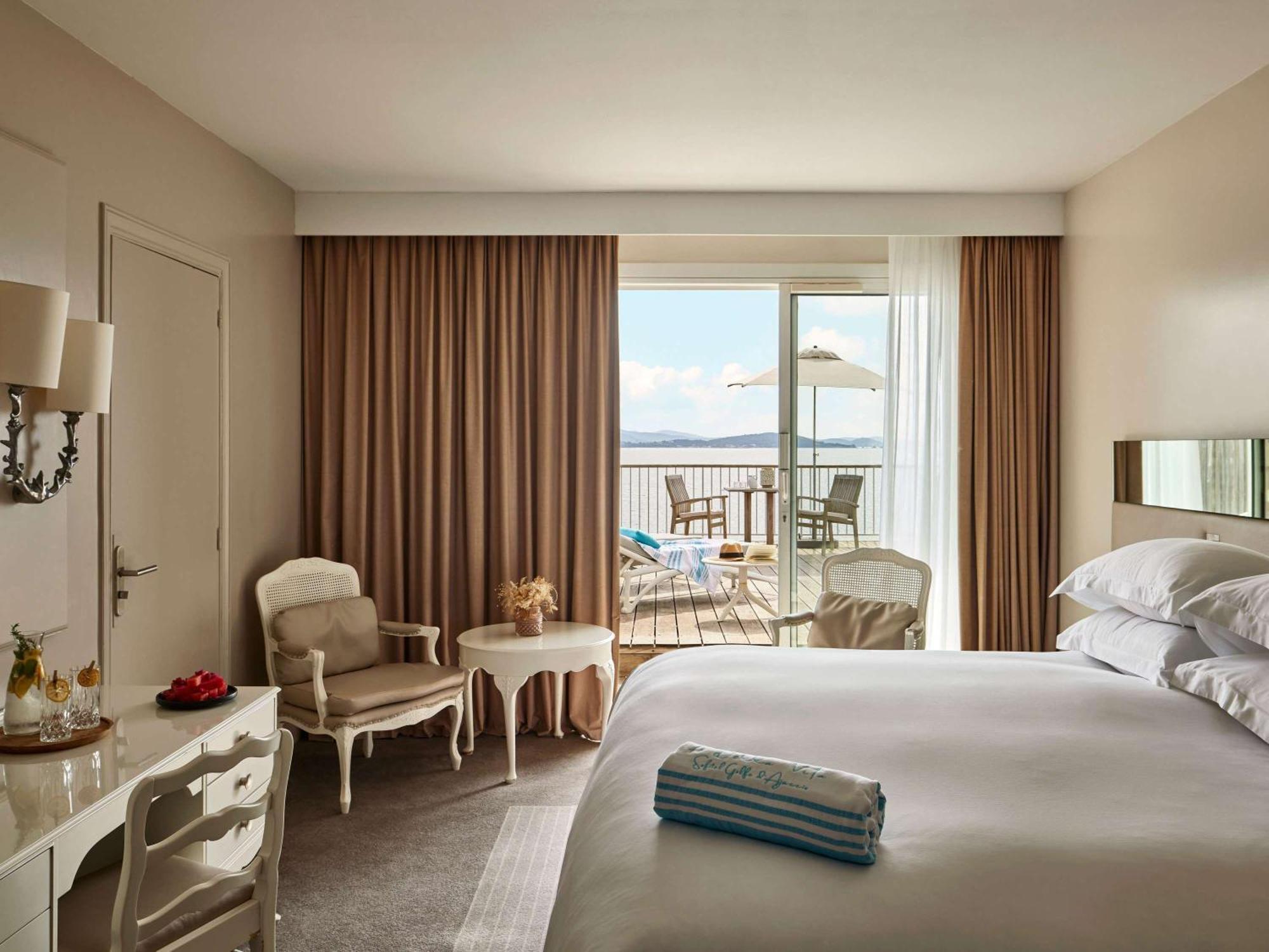 โซฟิเทล กอล์ฟ ดาฌัคชิโอ ธาลาสซา ซี แอนด์ สปา Hotel ปอร์ติชโช ภายนอก รูปภาพ